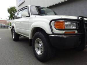 Bild 18/97 von Toyota Land Cruiser FJ80 (1992)