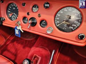 Image 57/74 of Jaguar XK 140 OTS (1956)