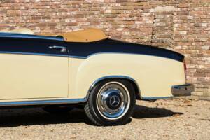 Imagen 23/50 de Mercedes-Benz 220 S Cabriolet (1956)