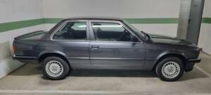 Image 50/100 of BMW 323i (1984)