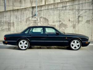 Bild 6/19 von Jaguar XJR 4.0 (1998)