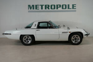 Image 19/32 of Mazda 110 S Cosmo Sport (1968)