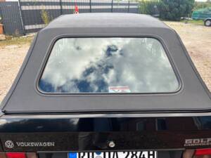 Image 30/78 de Volkswagen Golf Mk I Convertible 1.8 (1989)