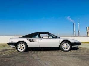 Image 6/13 of Ferrari Mondial Quattrovalvole (1985)