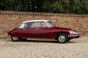 Image 50/50 de Citroën DS 21 (1971)