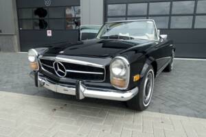 Immagine 2/35 di Mercedes-Benz 280 SL (1969)