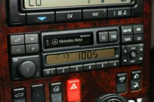 Bild 16/30 von Mercedes-Benz SL 500 (1998)