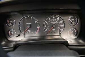 Image 40/50 of Aston Martin DB 7 Volante (1997)