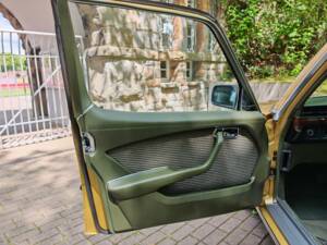 Bild 16/28 von Mercedes-Benz 280 SE (1974)
