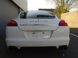 Bild 8/99 von Porsche Panamera Turbo (2009)