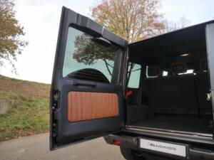 Image 10/38 of Mercedes-Benz G 500 (LWB) (2016)