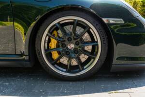 Bild 31/37 von Porsche 911 GT2 (2008)