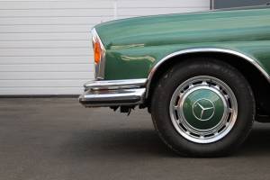 Image 22/24 of Mercedes-Benz 280 SE 3,5 (1970)