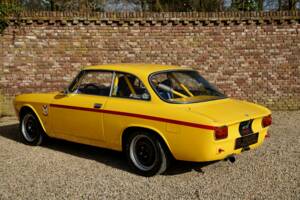 Afbeelding 15/50 van Alfa Romeo Giulia 1600 Sprint GT (1965)