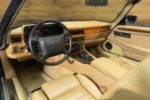Image 2/8 of Jaguar XJS 4.0 (1994)