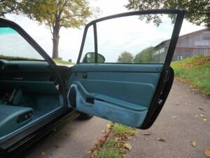 Bild 29/36 von Porsche 911 Carrera 4S (1998)