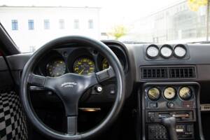 Image 16/22 of Porsche 944 (1982)