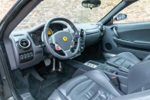 Bild 33/50 von Ferrari F 430 (2005)