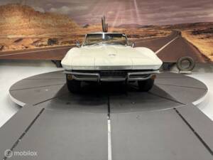 Image 13/50 of Chevrolet Corvette Sting Ray Convertible (1965)