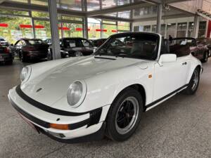 Bild 31/37 von Porsche 911 Carrera 3.2 (1985)