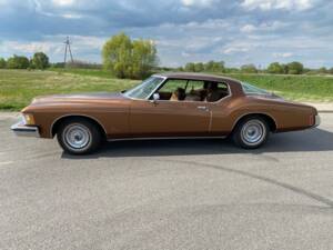 Image 1/9 of Buick Riviera (1973)