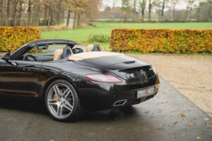 Image 68/100 de Mercedes-Benz SLS AMG Roadster (2011)