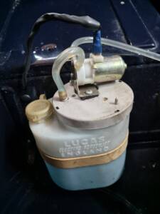 Image 61/100 of Triumph TR 6 PI (1971)