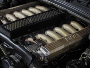 Image 22/59 of BMW 850Ci (1994)
