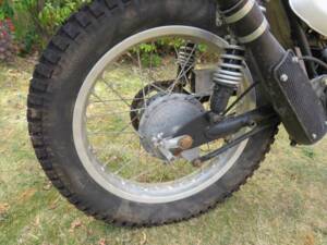 Bild 28/36 von Suzuki TS 125 (1975)