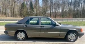 Image 9/10 of Mercedes-Benz 190 D 2.5 (1990)