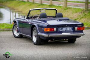 Image 38/42 of Triumph TR 6 PI (1972)