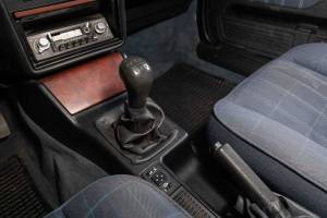 Image 16/28 of Lancia Thema Station Wagon 16V (1991)