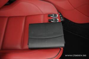 Image 21/26 de Mercedes-Benz SLS AMG (2011)
