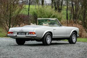 Image 4/35 of Mercedes-Benz 280 SL (1969)