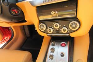 Image 18/33 de Ferrari 599 GTB Fiorano (2008)
