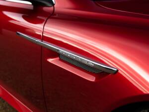 Afbeelding 23/81 van Aston Martin DB 9 Volante (2015)