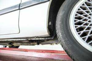 Bild 49/50 von Chrysler Le Baron 2.5 Turbo (1988)