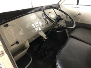 Image 2/24 de DKW Schnellaster F 89 L (1954)