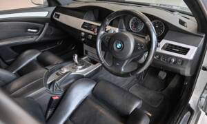 Immagine 8/58 di BMW M5 (2007)