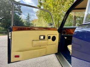 Image 39/42 of Bristol 411 Mk. V (1975)