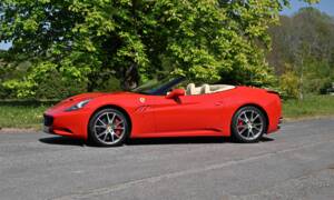 Afbeelding 2/50 van Ferrari California (2011)