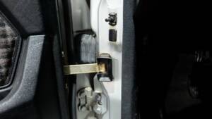 Bild 13/32 von Mercedes-Benz 190 E 1.8 (1991)