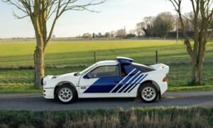 Image 2/50 of Ford RS200 (1986)
