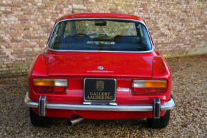 Image 6/50 of Alfa Romeo 2000 GTV (1972)