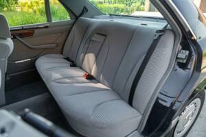 Image 26/50 of Mercedes-Benz 500 SEL (1985)