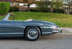 Image 11/25 de Mercedes-Benz 300 SL Roadster (1961)