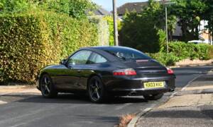 Imagen 3/20 de Porsche 911 Carrera (2003)