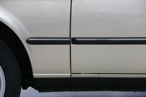 Afbeelding 19/40 van BMW 318i (1987)