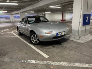 Image 3/17 of Mazda MX-5 1.6 (1996)