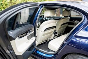 Afbeelding 30/46 van BMW 740d xDrive (2022)